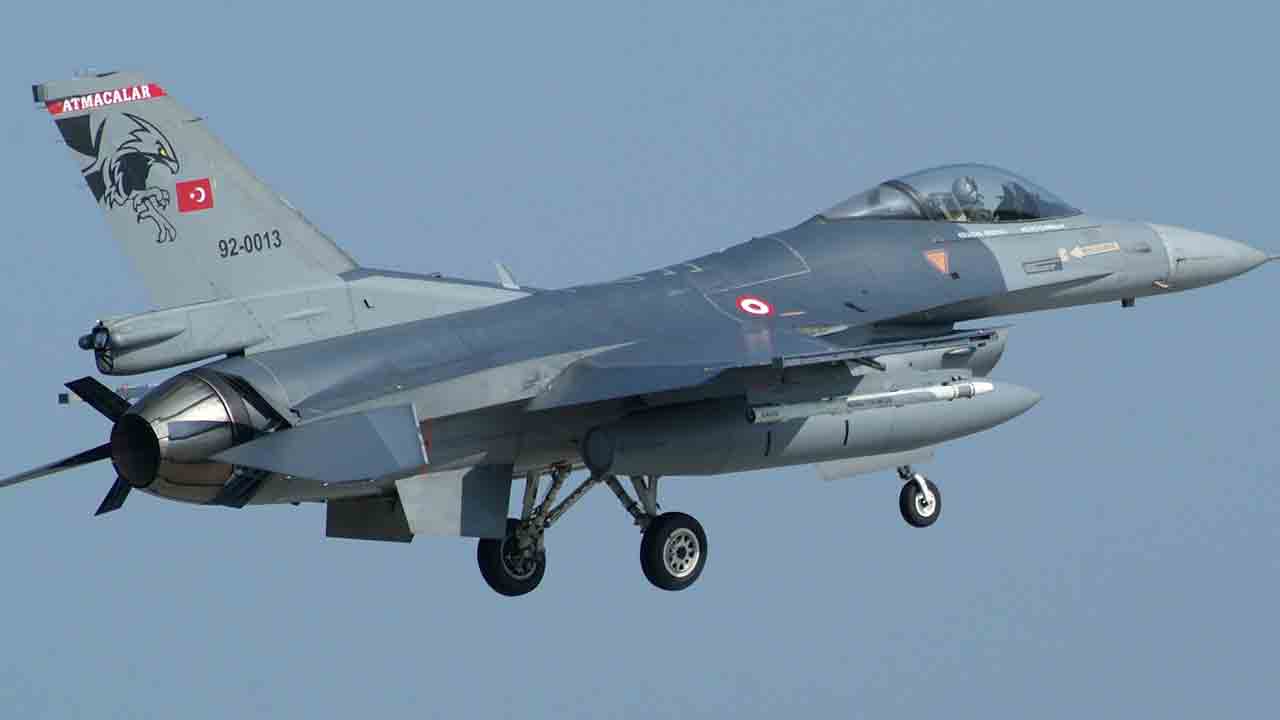 F-16 turco. Foto: Wikimedia 