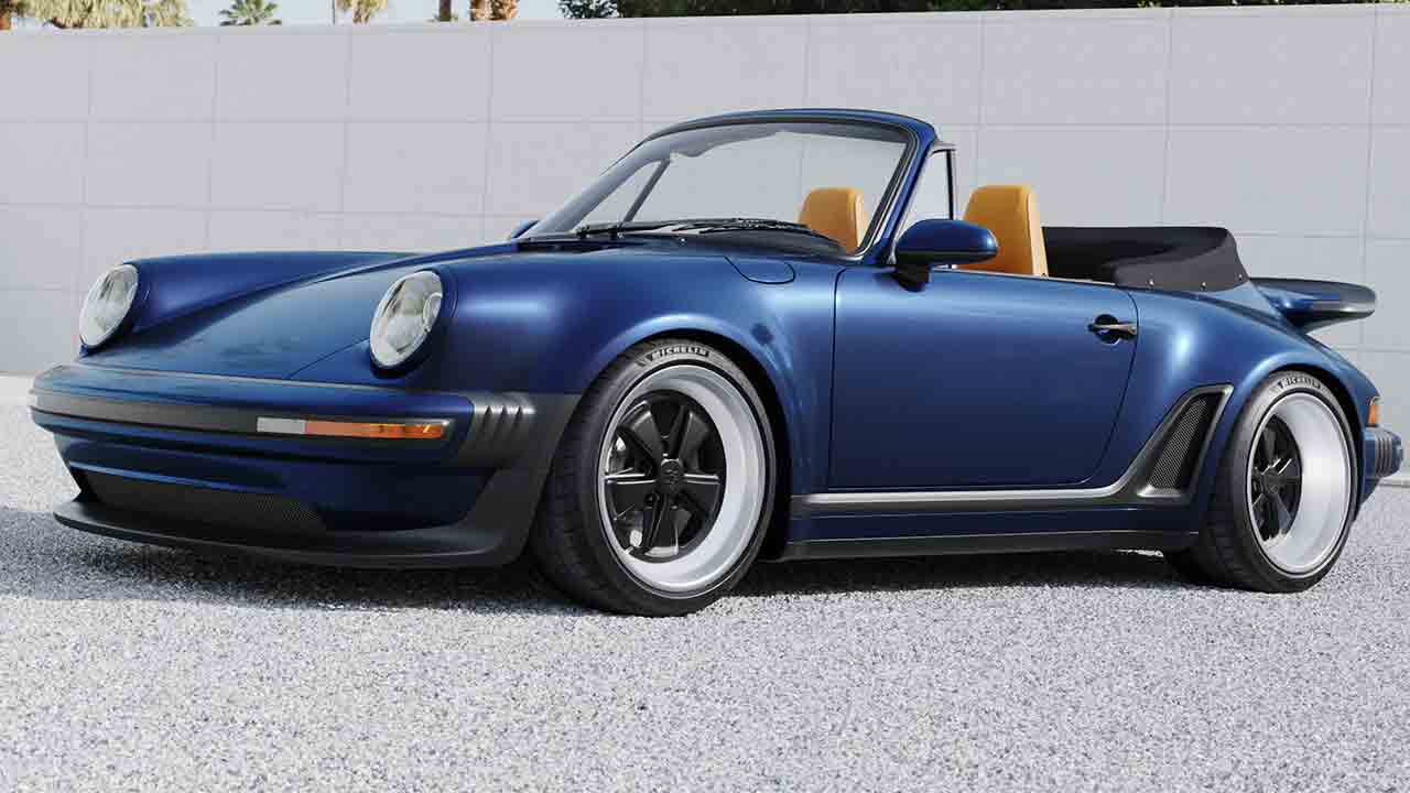 Porsche 911 Cabriolet reinterpretado pela Singer – Classic Turbo; inspirado no 930 Turbo de meados da década de 1970 e equipado com um motor boxer de seis cilindros, 3,8 litros, biturbo