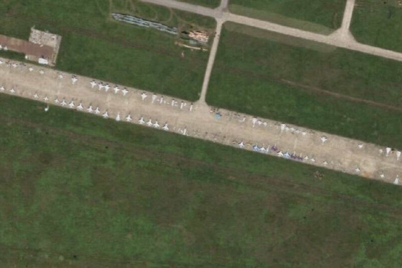 Rússia posiciona cerca de 100 aeronaves na base aérea de Lipetsk