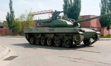 Tanques leves Tipo 15 (VT5). Foto: X @Defres360