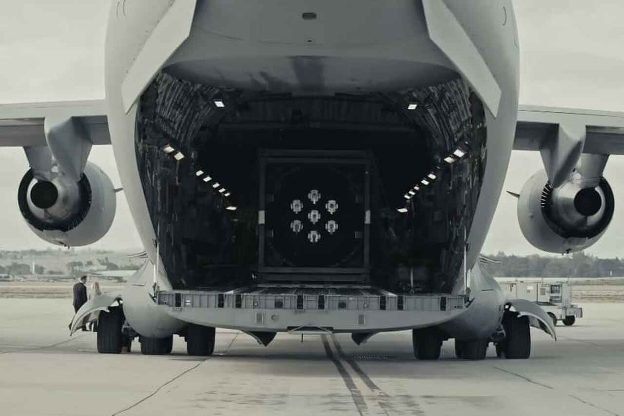 EUA transportam reator nuclear portátil por meio de um C-17 pela primeira vez