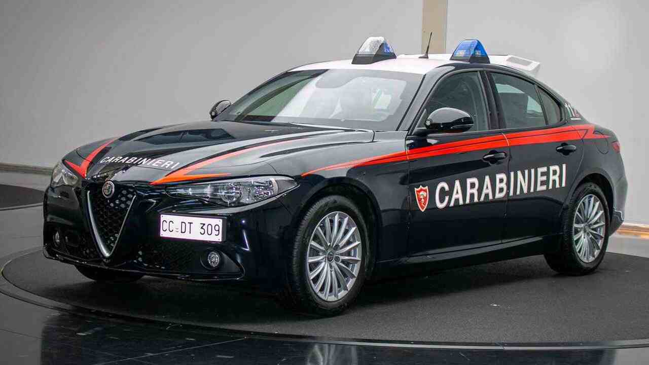 Confira as viaturas Alfa Romeo dos Carabinieri, polícia de elite da Itália