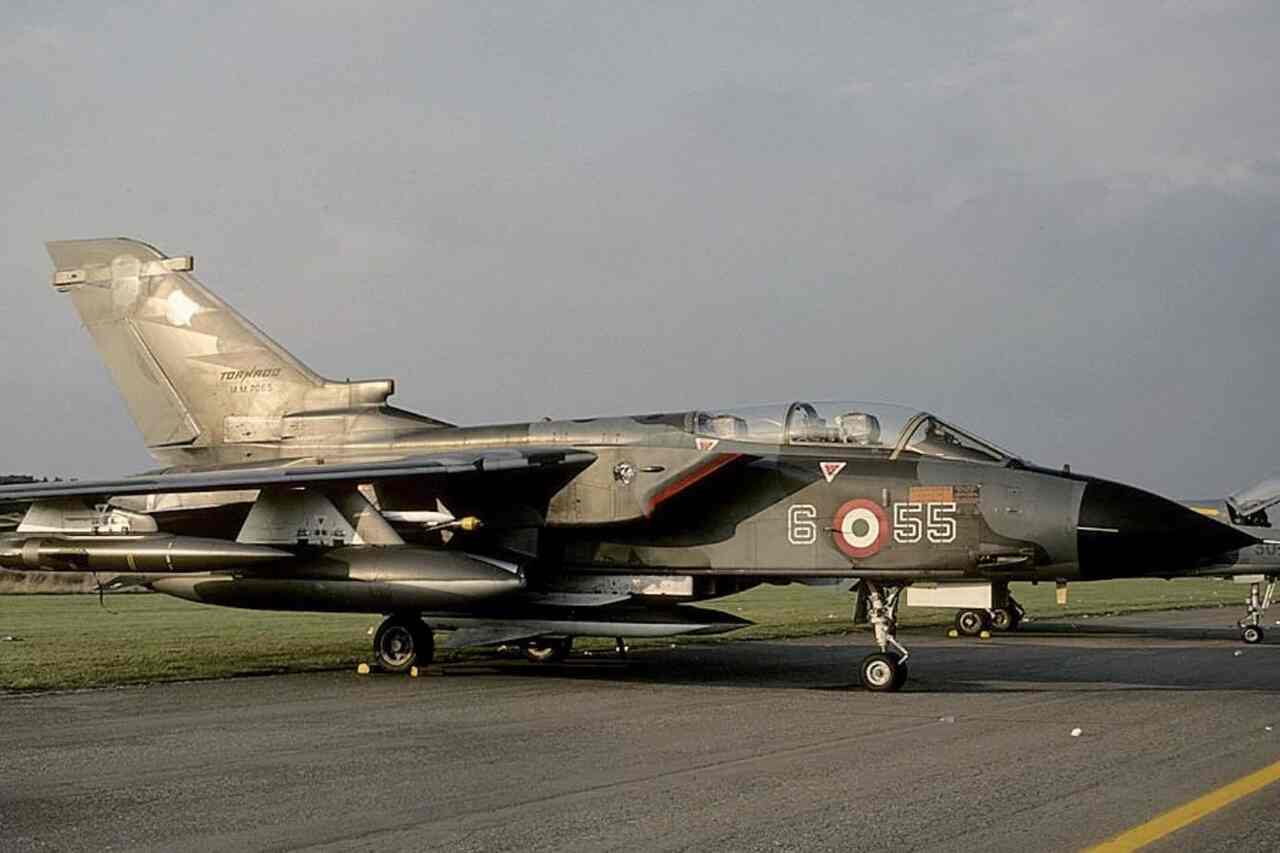 Thousands of combat aircraft parts disappear from Italian Air Force warehouse