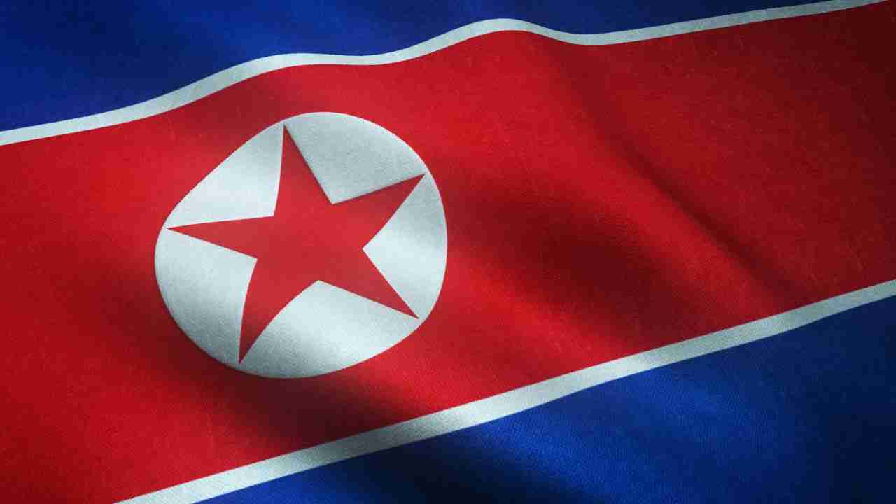 Severní Korea testuje jaderné rakety a Kim Čong-un se objevuje s dcerou na vojenské akci