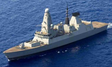 Marinha Real Britânica quer drones navais com autonomia de até 90 dias