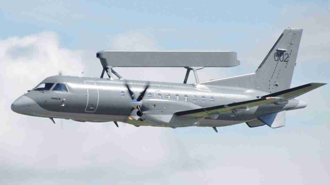Saab 340 estreia na Ucrânia e reforça vigilância aérea contra ameaças russas