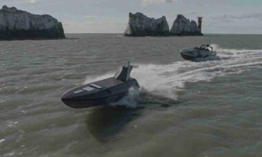 Reino Unido compra 20 drones marítimos da Kraken em contrato de US$ 16 milhões