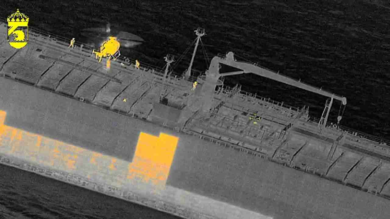 Švédsko zadrželo tanker spojený s ruskou „stínovou flotilou“ v Baltském moři
