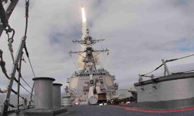 OTAN usa míssil SM-3 para derrubar projétil iraniano que seguia para a Turquia