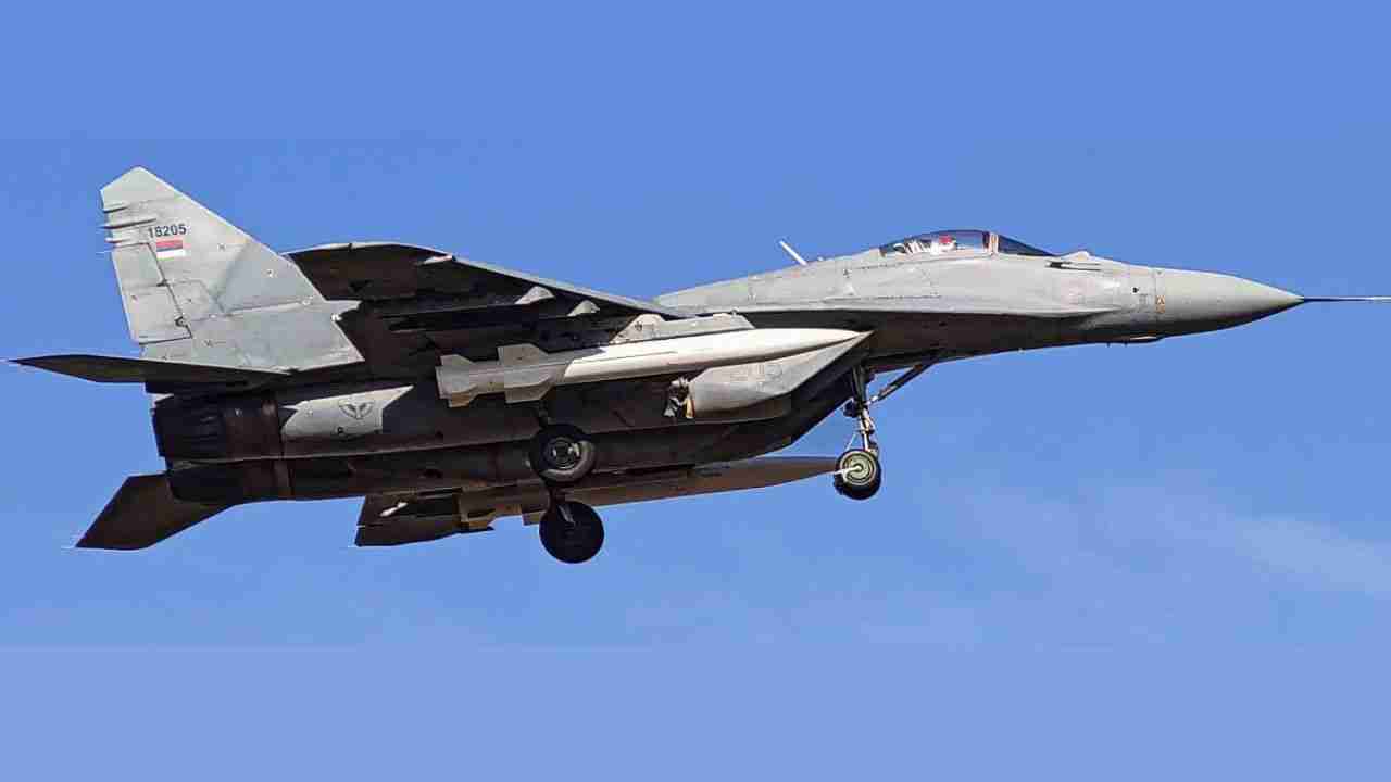 Servië rust MiG-29-gevechtsvliegtuigen uit met Chinese CM-400 supersonische langeafstandsraketten
