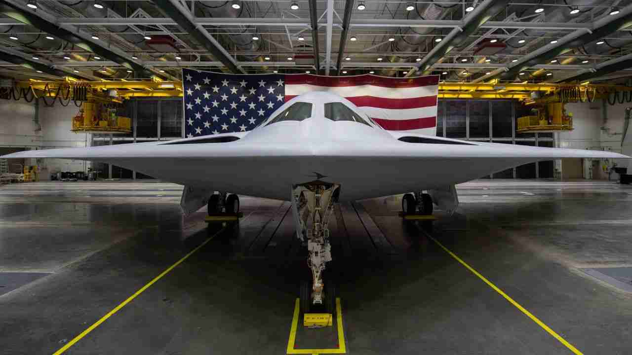 B-21 Raider: EUA aceleram produção do novo bombardeiro furtivo estratégico
