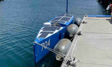 Austrália investe US$ 176 milhões e encomenda 40 drones marítimos Bluebottle para vigilância naval