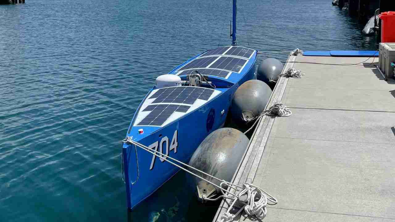 Austrália investe US$ 176 milhões e encomenda 40 drones marítimos Bluebottle para vigilância naval