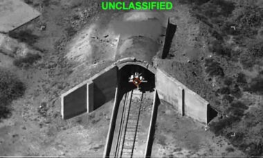 Estados Unidos atingem sistema SA-5 que protegia usina nuclear de Bushehr no Irã