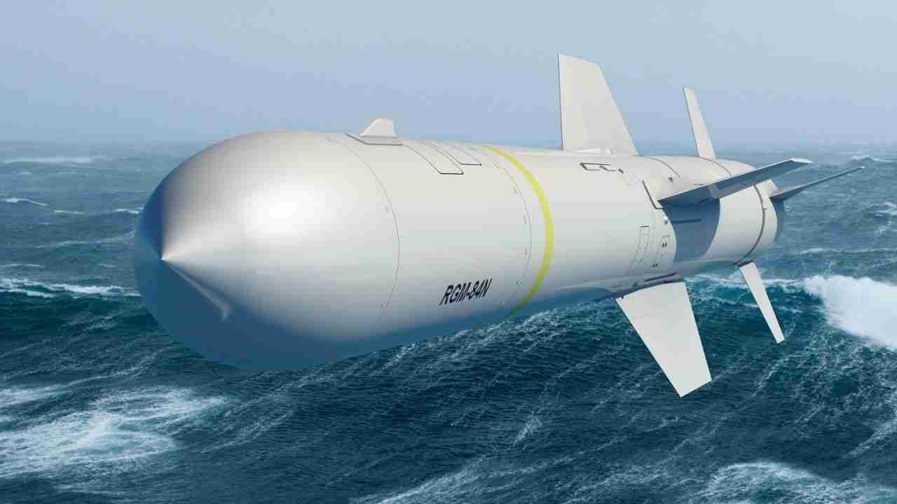 Marinha dos EUA fecha contrato com Boeing para atualizar míssil Harpoon Block II