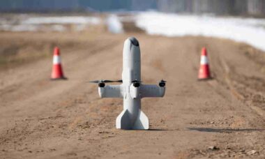 OTAN testa 5 sistemas de interceptação de drones em exercícios na Letônia