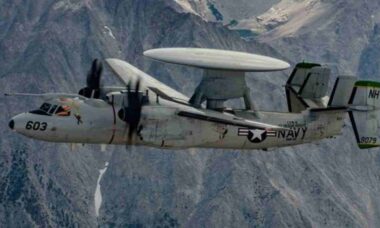 EUA enviam 5 aviões E-2D ao Oriente Médio para reforçar defesa contra drones iranianos