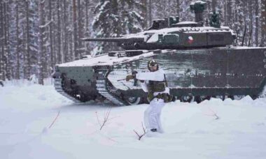 Exército Tcheco testa o primeiro veículo de combate CV90 MkIV na Suécia