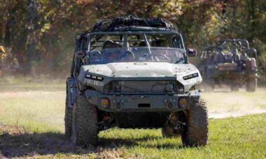Exército dos EUA converte a 56ª Stryker Brigade em brigada móvel