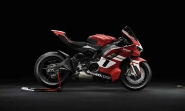 Ducati celebra 100° aniversário com Superleggera V4 Centenario