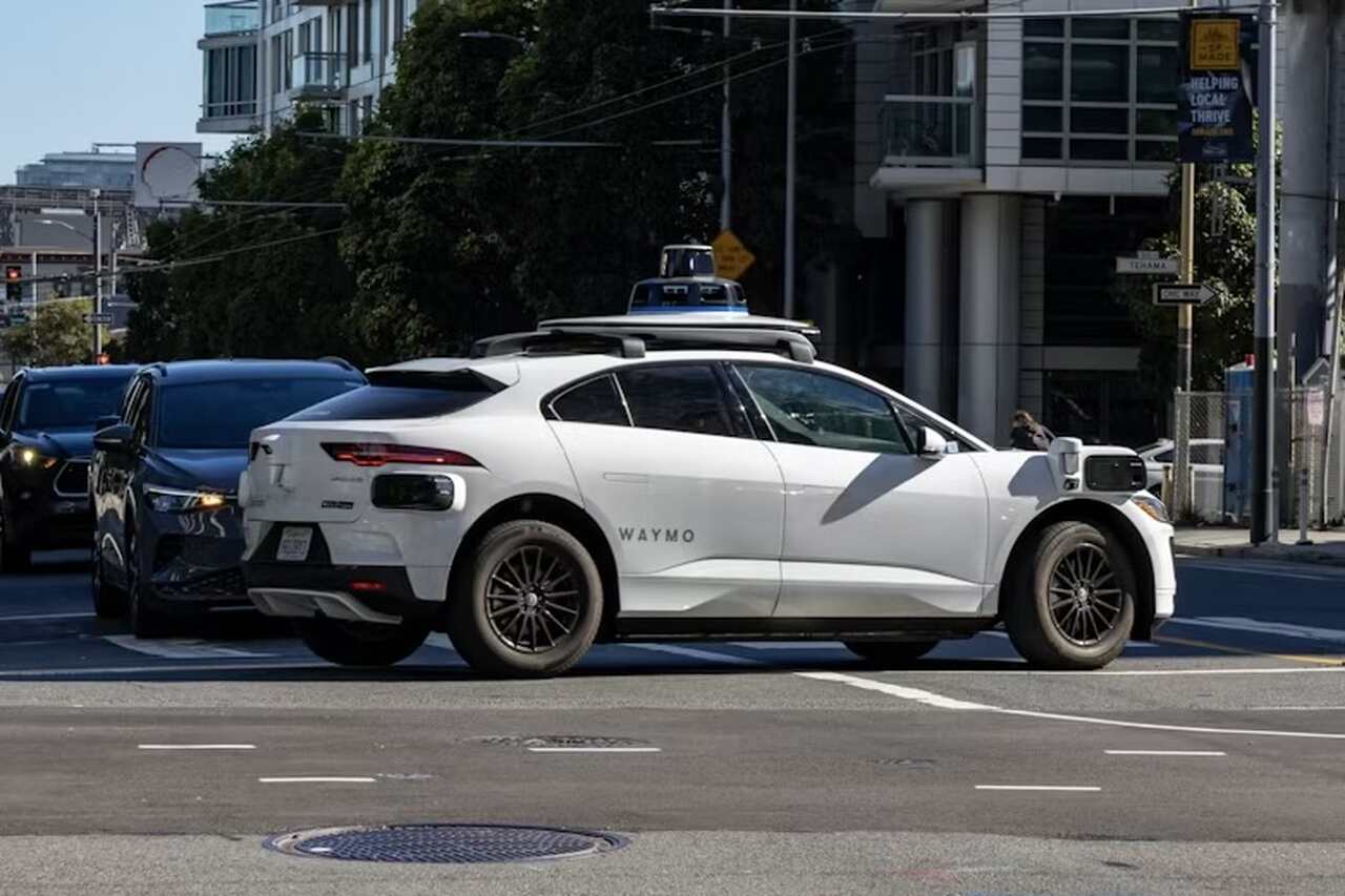 Autonomous Waymo Vehicle Allegedly Blocked Emergency Responders After Texas Shooting