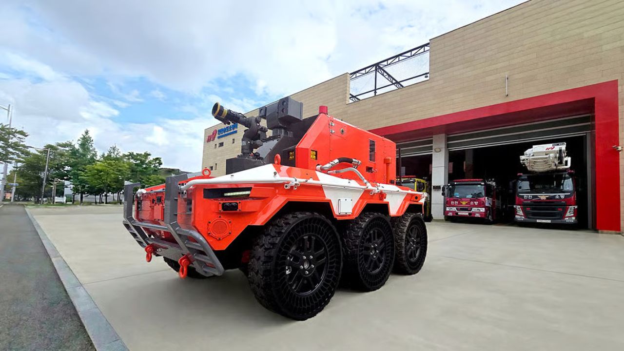 Hyundai leverer fire brannslukningsroboter til Sør-Koreas brannvesen