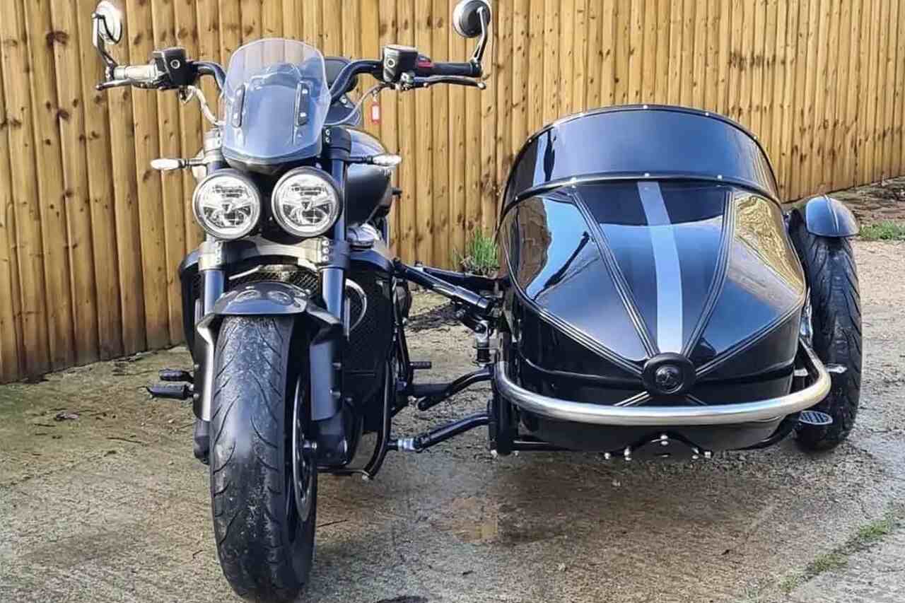 Watsonian presenterer sidecar-kit for Triumph Rocket 3