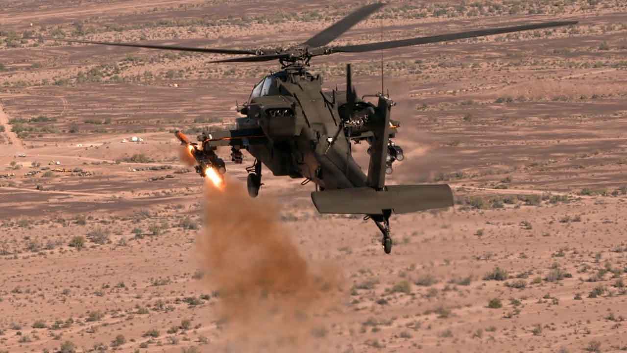 A imagem divulgada pelo Exército mostra um AH-64 Apache lançando um Altius 700 . Foto: U.S. Army
