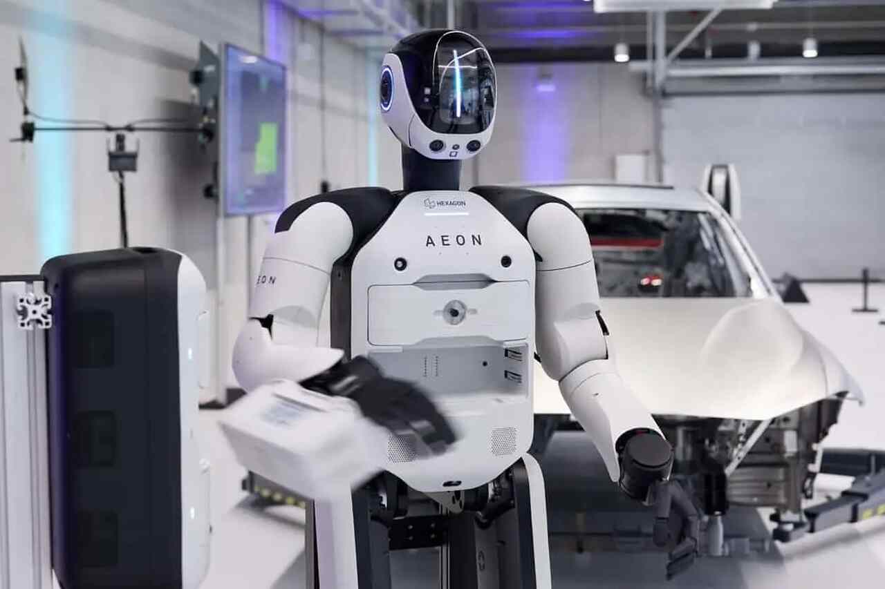 BMW starter tester for å ta i bruk humanoide roboter i sine fabrikker