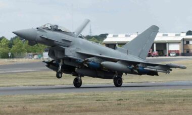 Caças Typhoon britânicos derrubam drones no Oriente Médio
