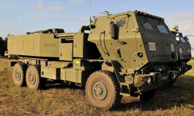 EUA aprovam venda do lançador HIMARS para a Suécia