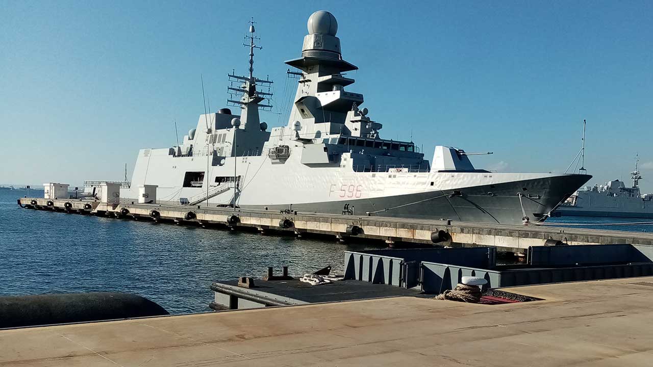 Raketenfregatte ITS Federico Martinengo. Foto: Wikimedia