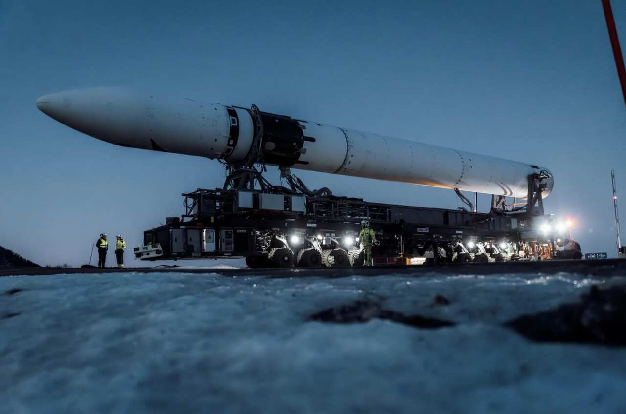 Přítomnost plavidla v omezené zóně vede Norsko k odložení startu rakety