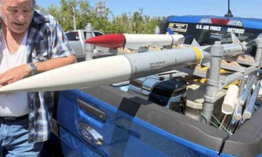Esquadrão antibombas é acionado após relatos de caminhonete transportando “mísseis” na Flórida
