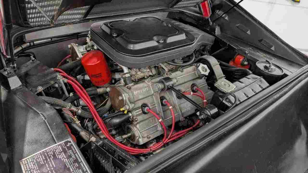 Ferrari 308 GTS 1979 ze série „Magnum, P.I.“ bude příští měsíc vydražena