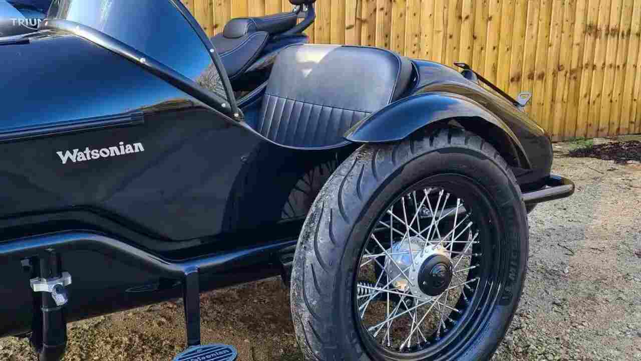 Watsonian presenterer sidecar-kit for Triumph Rocket 3
