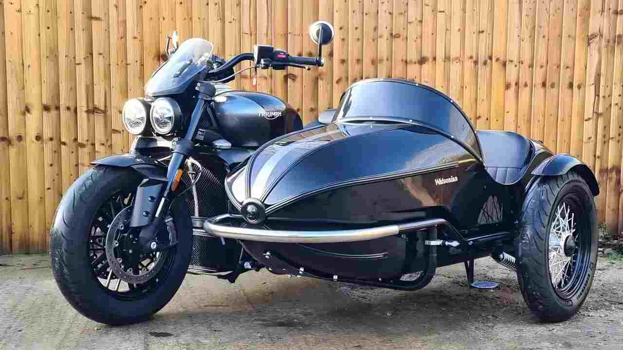 Watsonian presenterer sidecar-kit for Triumph Rocket 3