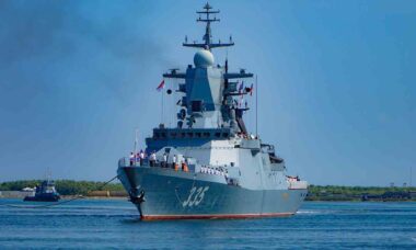 Rússia envia corveta, submarino e rebocador a Jacarta para exercícios navais. X @RusEmbJakarta