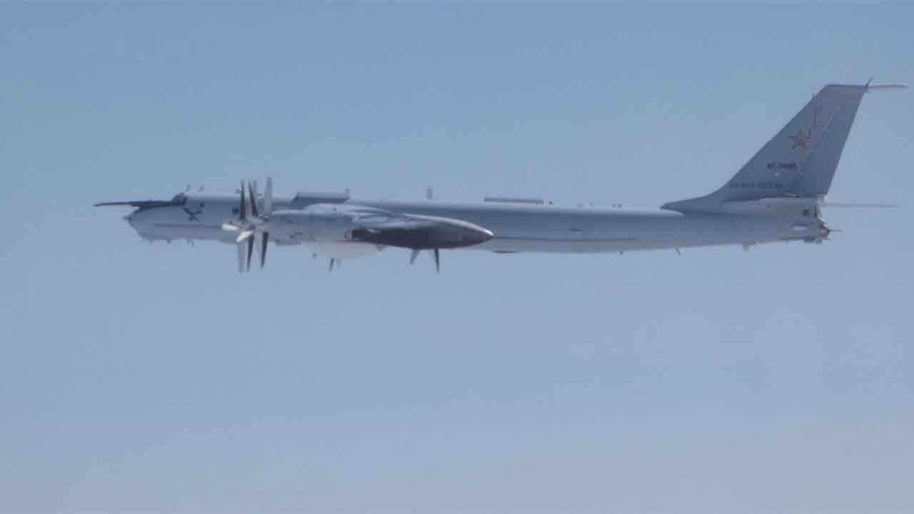 Japan sender kampfly på vingerne efter flyvning af to russiske Tu-142 mellem Stillehavet og Det Japanske Hav. Foto: X @jointstaffpa