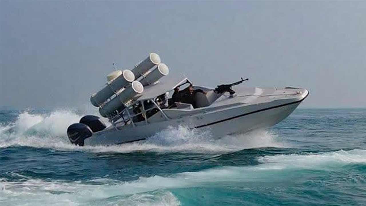 Lancha armada do Corpo da Guarda Revolucionária Islâmica do Irã (IRGC). Foto ilustrativa: Wikimedia
