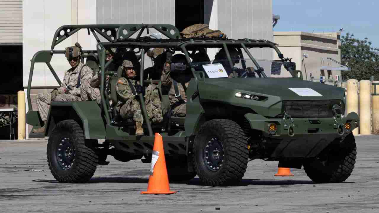 U.S. National Guard replaces armored vehicles with light vehicles in new strategy