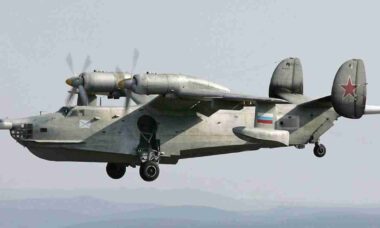 Ucrânia atinge avião Be-12 russo na Crimeia e reduz frota a menos de 20 unidades