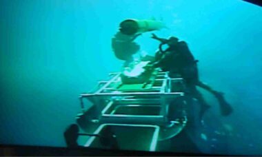 Submarino francês testa drone dos EUA e amplia integração militar no mar