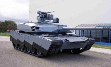 Exército dos EUA inicia testes com novos blindados Abrams e XM30