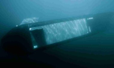 Marinha dos EUA aposta no Dive-XL para lançar enxames de drones no oceano