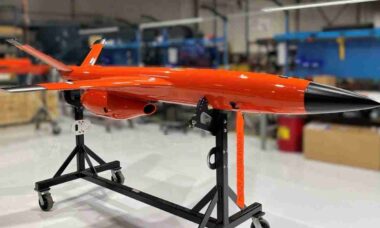 Kratos testa Firejet Mk1 e lança drone a jato tático por menos de US$ 500 mil