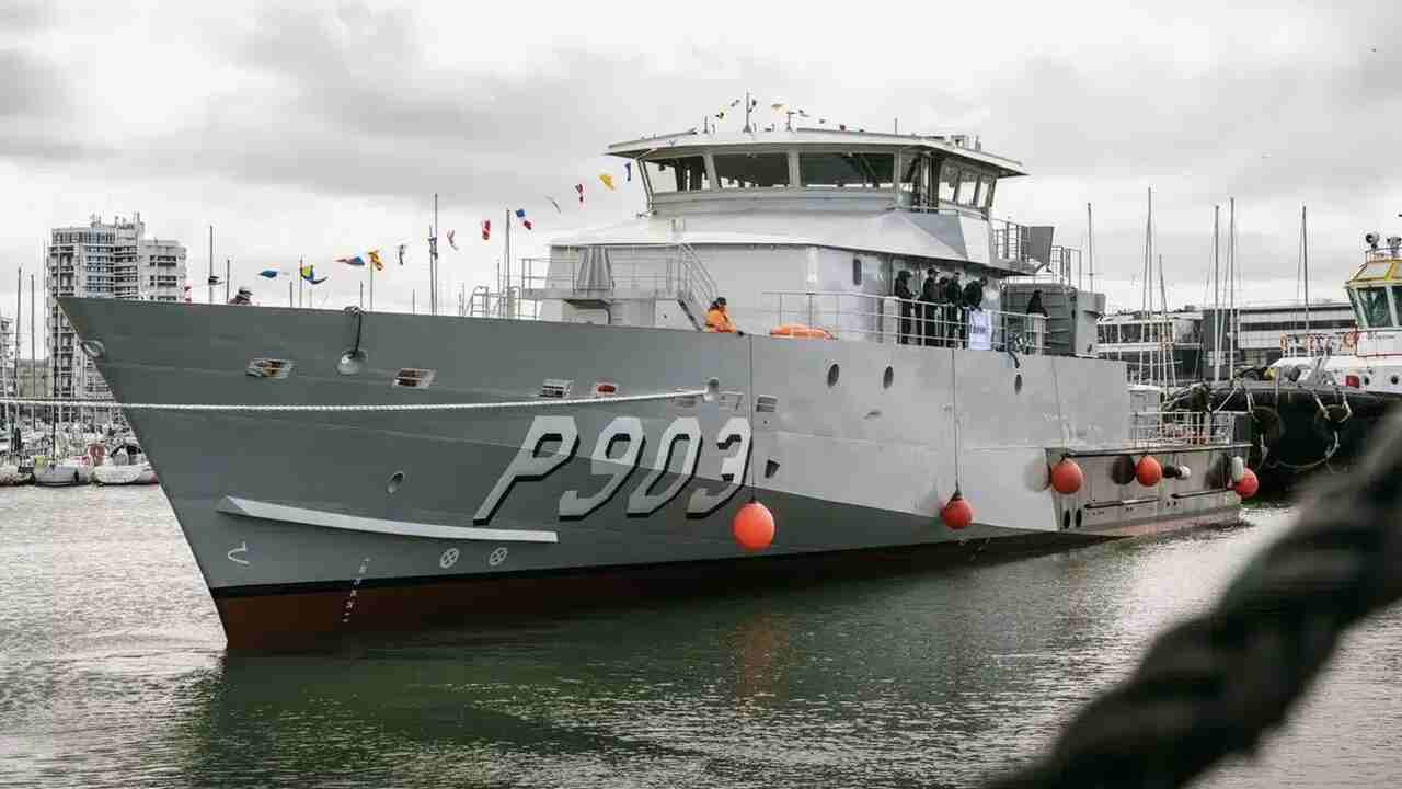 Estaleiro francês lança terceiro navio de patrulha para a Marinha Belga