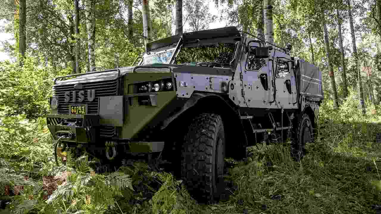 Finske Sisu GTP 4×4 pansrede kjøretøy observert hos Ukrainas spesialstyrker