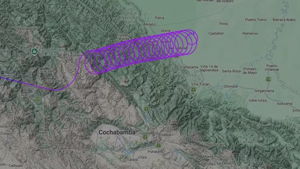 “Voo fantasma”: avião voa em círculos por 2 horas antes de cair na Bolívia