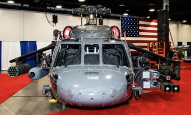 Sikorsky desenvolve kits para reconfiguração rápida do Black Hawk